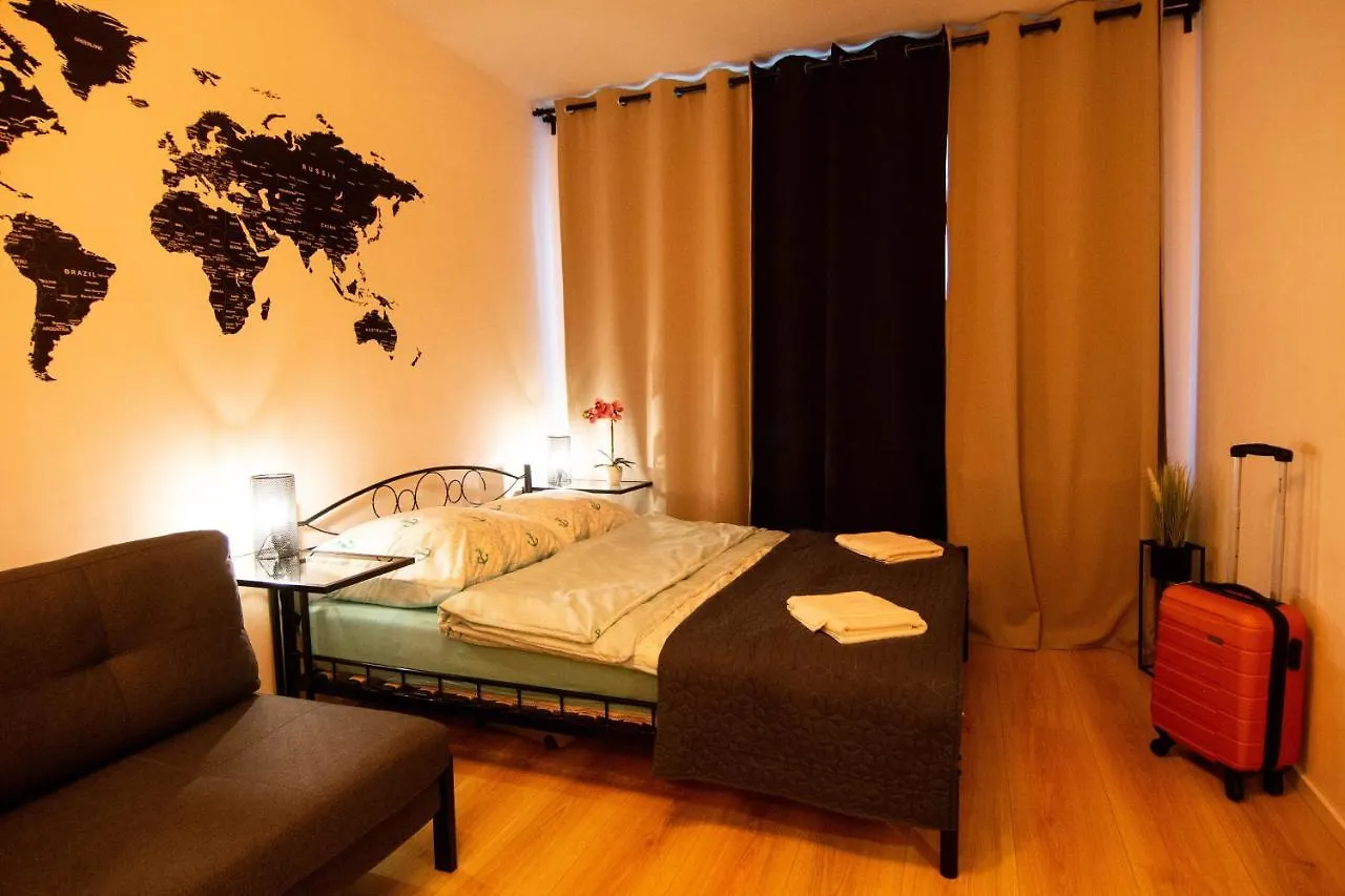 Apartament Loftowy Wypoczynek Goldair 포즈난 아파트