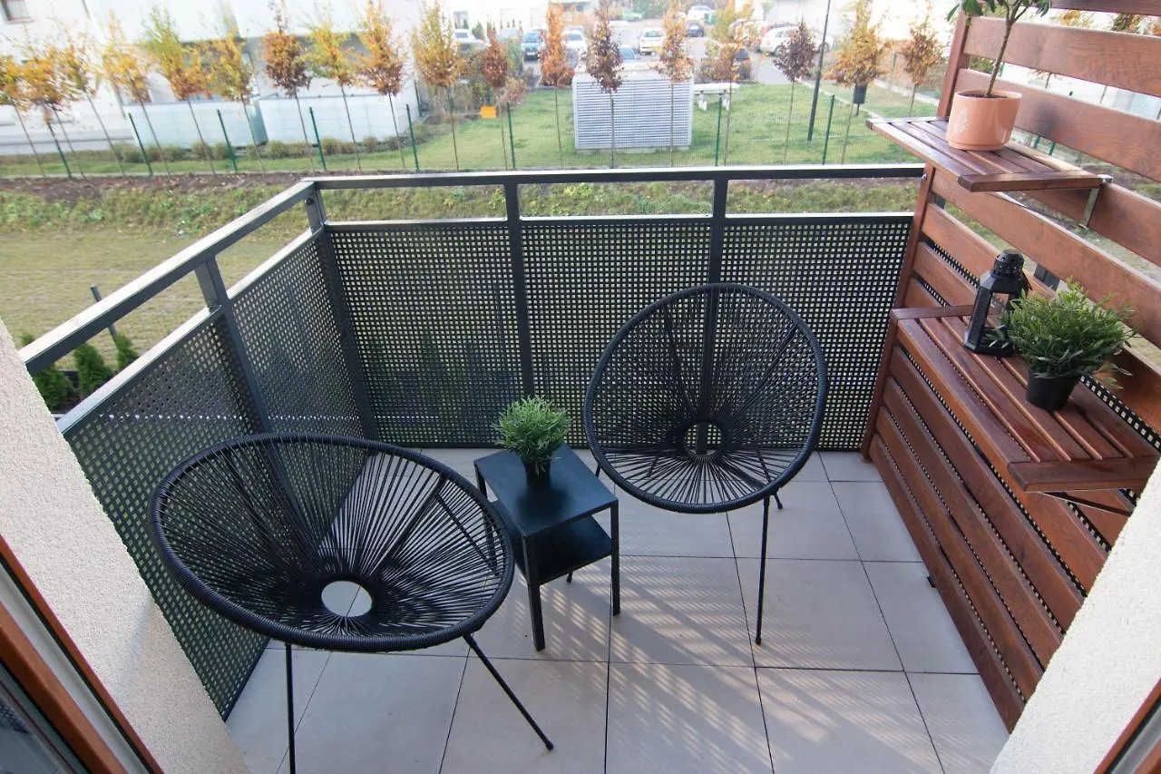 Apartment Apartament Loftowy Wypoczynek Goldair Poznan
